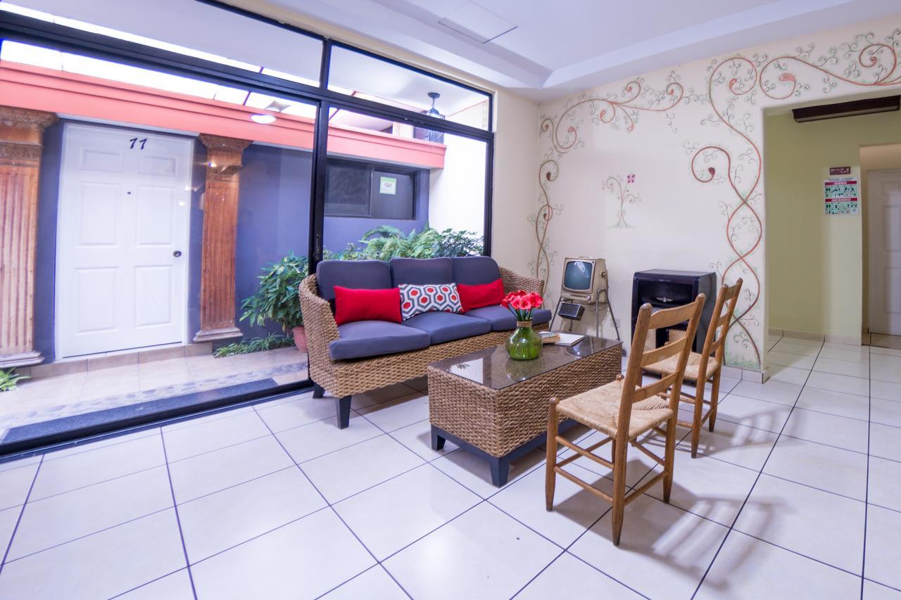 Hotel Meson De Maria Antiguo Cuscatlán 외부 사진