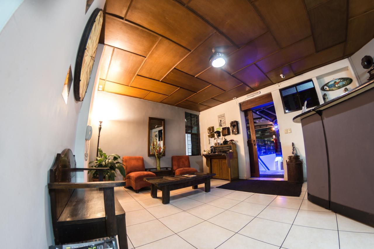 Hotel Meson De Maria Antiguo Cuscatlán 외부 사진