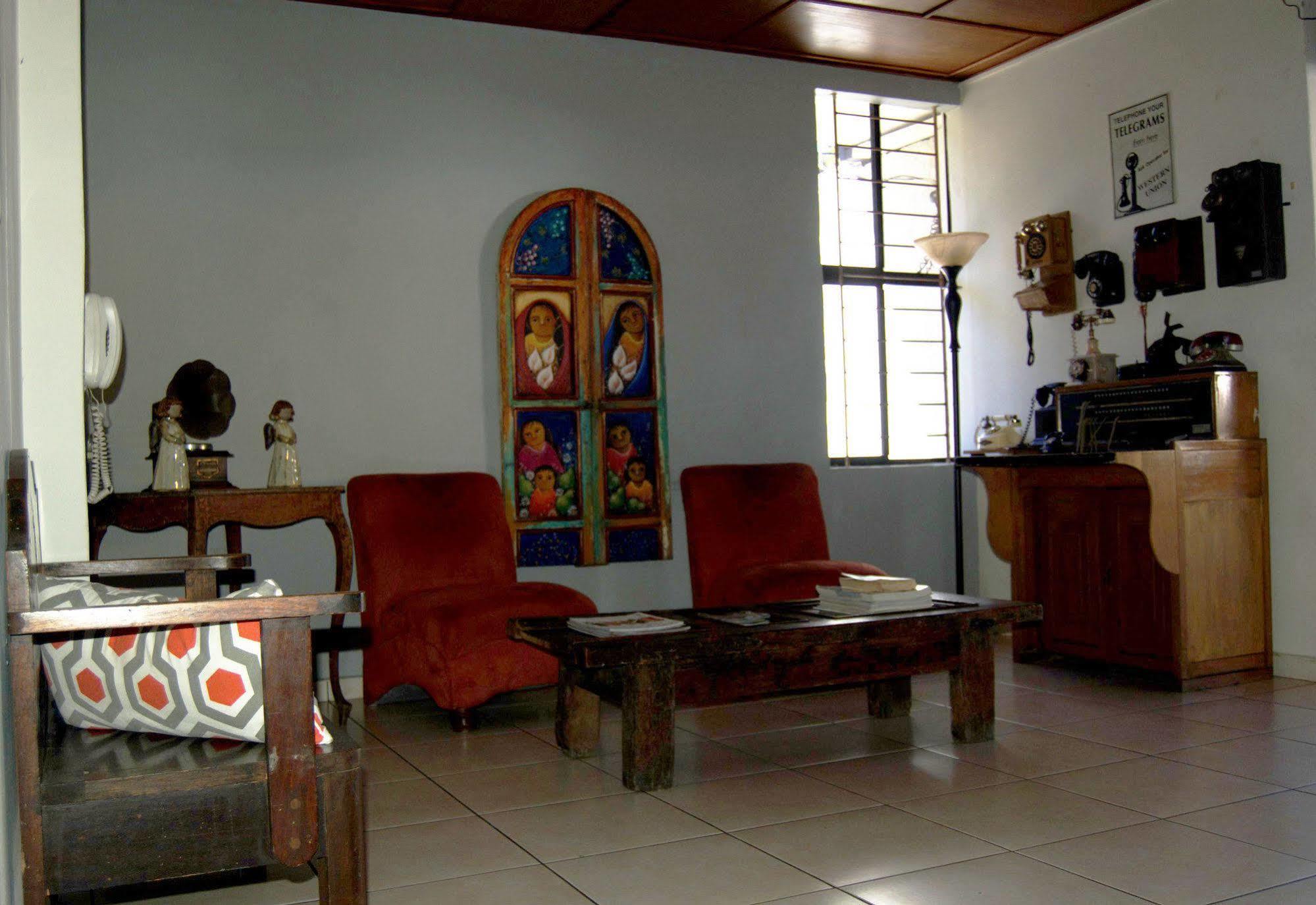 Hotel Meson De Maria Antiguo Cuscatlán 외부 사진