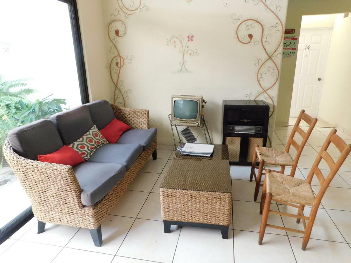 Hotel Meson De Maria Antiguo Cuscatlán 외부 사진