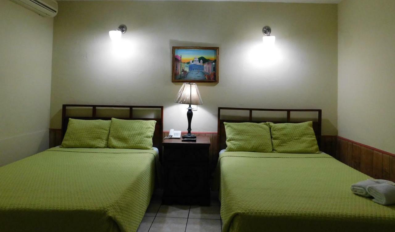 Hotel Meson De Maria Antiguo Cuscatlán 외부 사진